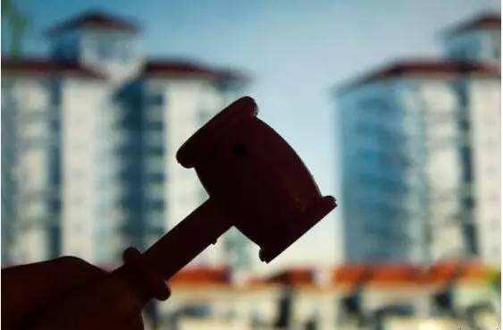  波尔多财务违规遭重罚,扣分危机笼罩全队  